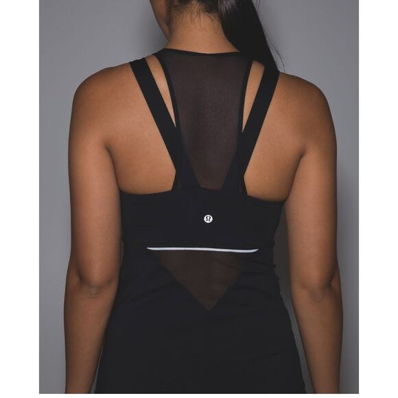 Lululemon Running In The City Black Shelf Bra Tank Top Size 2 - Picture 2 of 9